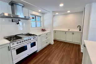 54 Isabelle Dr, Narragansett, RI 02882 - Photo 9