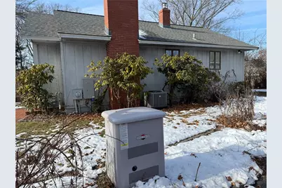 27 Shean Street, Cranston, RI 02920 - Photo 3