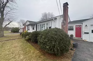 20 Commodore Ave, Warwick, RI 02888 - Photo 5