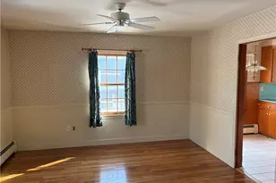 10 Jesse Davis Ln, Barrington, RI 02806 - Photo 9