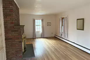 10 Jesse Davis Ln, Barrington, RI 02806 - Photo 3