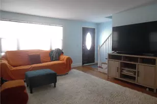 5 St Theresa Ave, Bristol, RI 02809 - Photo 3