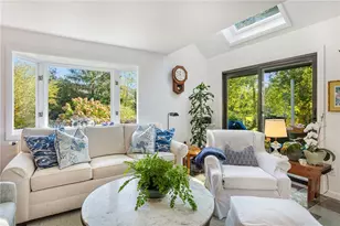 140 Connection St, Newport, RI 02840 - Photo 7