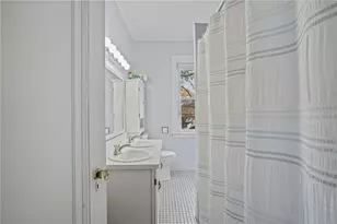 84 Enfield Ave, Providence, RI 02908 - Photo 27