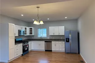 184 Avenue C, Woonsocket, RI 02895 - Photo 3