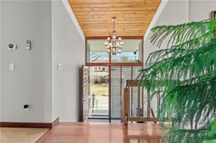 10 Oceanview Dr, Middletown, RI 02842 - Photo 9