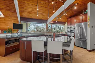 10 Oceanview Dr, Middletown, RI 02842 - Photo 15