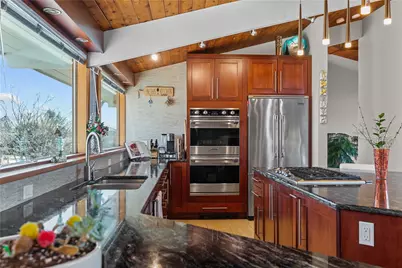 10 Ocean View Drive, Middletown, RI 02842 - Photo 13