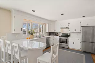 11 O Donnell Rd, Middletown, RI 02842 - Photo 19