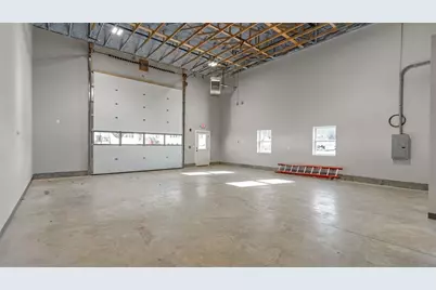 300 Coddington Highway #206, Middletown, RI 02842 - Photo 5