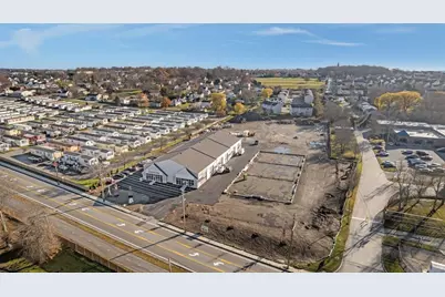 300 Coddington Highway #207, Middletown, RI 02842 - Photo 13