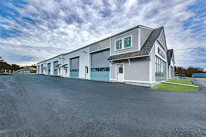 300 Coddington Highway #207, Middletown, RI 02842 - Photo 3