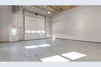 300 Coddington Highway #209, Middletown, RI 02842 - Photo 5