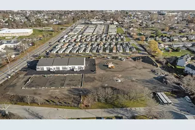 300 Coddington Highway #209, Middletown, RI 02842 - Photo 13