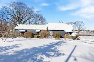 585 Meadow View Ave, Warwick, RI 02889 - Photo 21