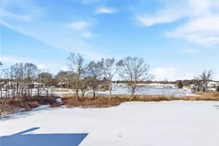 585 Meadow View Ave, Warwick, RI 02889 - Photo 27