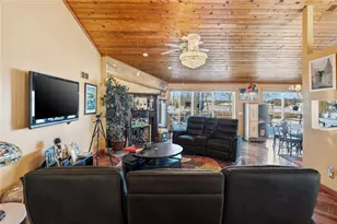 585 Meadow View Ave, Warwick, RI 02889 - Photo 7