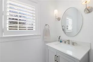 25 Franklin Rd, East Greenwich, RI 02818 - Photo 13