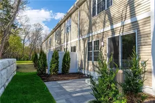 25 Franklin Rd, East Greenwich, RI 02818 - Photo 29