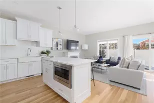 25 Franklin Rd, East Greenwich, RI 02818 - Photo 5