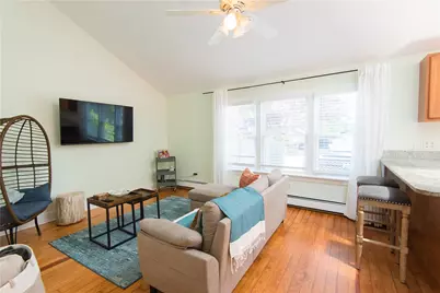 393 Aquidneck Avenue, Middletown, RI 02842 - Photo 7