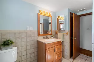 26 Roosevelt Dr, Bristol, RI 02809 - Photo 45