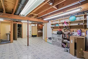 25 Janet Dr, Cranston, RI 02921 - Photo 35