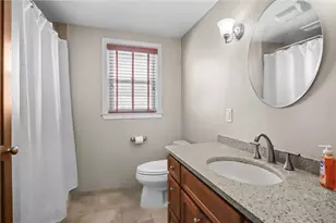 25 Janet Dr, Cranston, RI 02921 - Photo 29