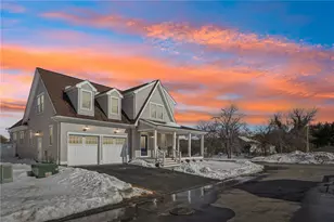 5 Lookout Ln, Portsmouth, RI 02871 - Photo 3