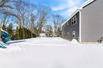 18 Anama Avenue, East Providence, RI 02916 - Photo 43