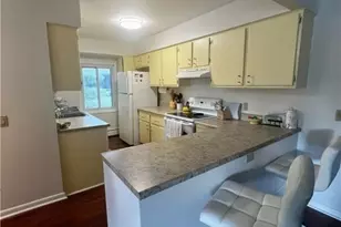 400 Narragansett Pkwy, Warwick, RI 02888 - Photo 3