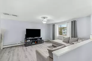 264 Locust Glen Dr, Cranston, RI 02921 - Photo 5