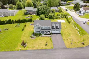 142 Ferreira Ave, Portsmouth, RI 02871 - Photo 43