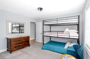 142 Ferreira Ave, Portsmouth, RI 02871 - Photo 21