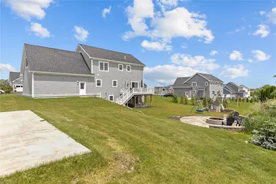 142 Ferreira Avenue, Portsmouth, RI 02871 - Photo 37