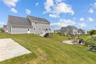 142 Ferreira Ave, Portsmouth, RI 02871 - Photo 37