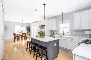 142 Ferreira Ave, Portsmouth, RI 02871 - Photo 11