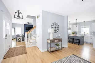 142 Ferreira Ave, Portsmouth, RI 02871 - Photo 3