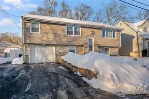 3 Vineland Ave, North Providence, RI 02911 - Photo 11