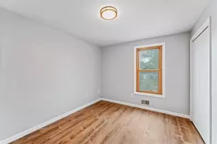 325 Northup St, Cranston, RI 02905 - Photo 15