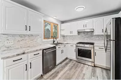 325 Northup Street, Cranston, RI 02905 - Photo 5