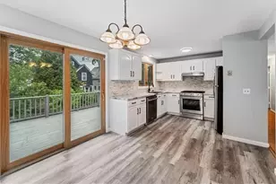 325 Northup St, Cranston, RI 02905 - Photo 13