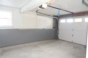 129 Vallette St, Cranston, RI 02920 - Photo 43