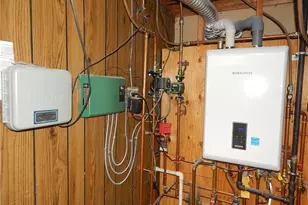 129 Vallette St, Cranston, RI 02920 - Photo 41