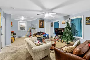 76 Sylvian St, Central Falls, RI 02863 - Photo 5