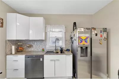 273 Montgomery Avenue, Providence, RI 02905 - Photo 23