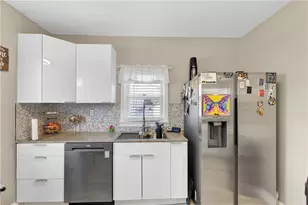 273 Montgomery Ave, Providence, RI 02905 - Photo 23