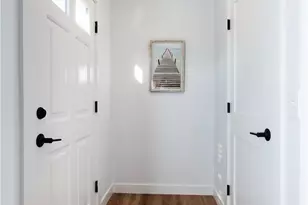 32 Exchange St, East Greenwich, RI 02818 - Photo 7