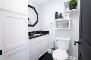 587 Central Ave, Johnston, RI 02919 - Photo 5