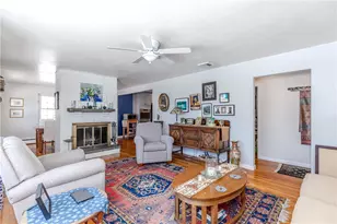 10 Smithfield Dr, Middletown, RI 02842 - Photo 5